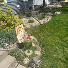Front yard cuties : r/gardening