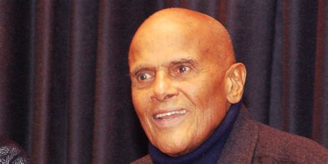 American Singer, Civil Rights Campaigner Harry Belafonte Dies at 96 ...