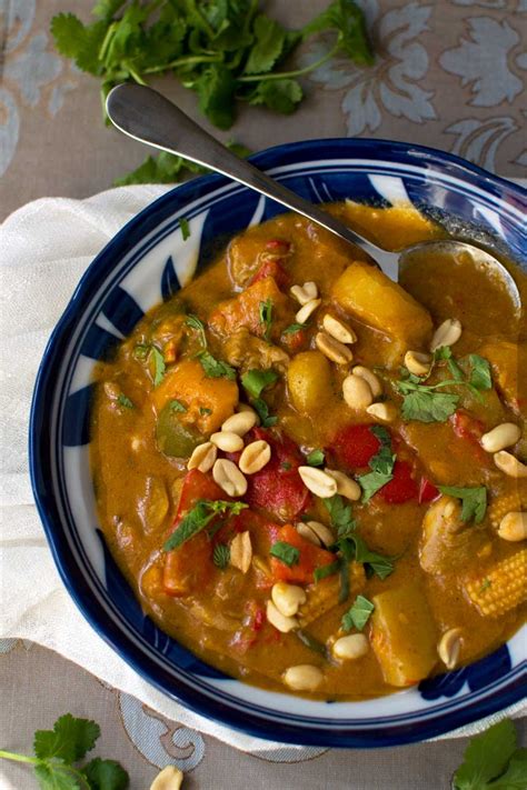 Easy Massaman Chicken Curry (With Sweet Potato And Peanuts) - Scrummy Lane