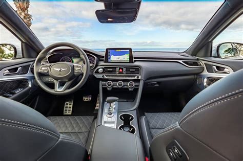 2019 Genesis G70 Pictures - 74 Photos | Edmunds