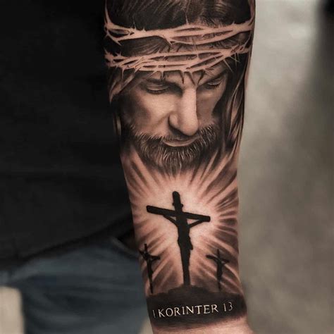 Details 114+ jesus carrying cross tattoo - tnbvietnam.edu.vn