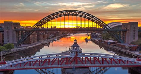 Sunrise over the Tyne Bridges, Newcastle upon Tyne, Tyne & Wear, England, UK - GraemePeacock