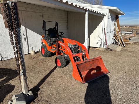 KUBOTA SUB-COMPACT TRACTOR WITH FRONT LOADER | EstateSales.org