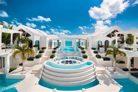 Luxury Turks and Caicos Villas | Top Villa Rentals | WhereToStay.com