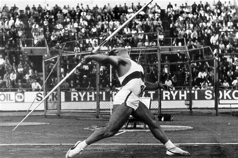 Javelin Throw History, Rules, Technique and Dimensions.