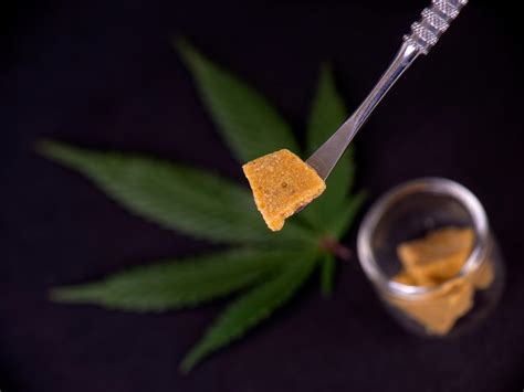 What Are Dabs? Here’s What You Need To Know About Dab Weed