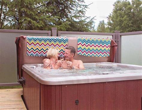 13 Luxury Lodges in Derbyshire with Hot Tubs (From £51 Per Night)