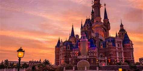 Enchanted Storybook Castle at Shanghai Disneyland | Mickey News