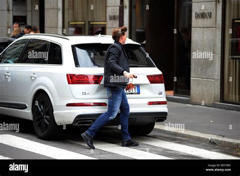 Milan, Riccardo Montolivo goes to Damiani to buy a present to his wife ...