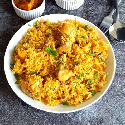 Instant Pot Chicken Biryani Recipe - Pavanis Kitchen