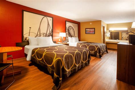 Super 8 by Wyndham Sandusky | Sandusky, OH Hotels