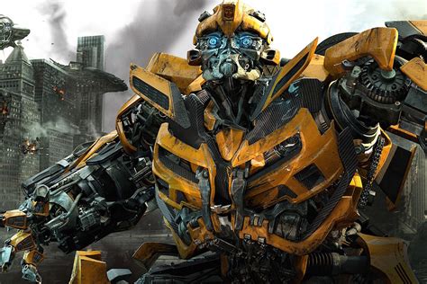 ‘Bumblebee’ Is Cute as a Bug in a New Spinoff Photo