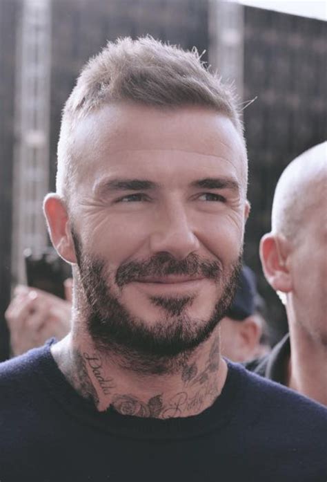 Pin by Mariana Hussni on Futebol in 2023 | Beckham haircut, David ...