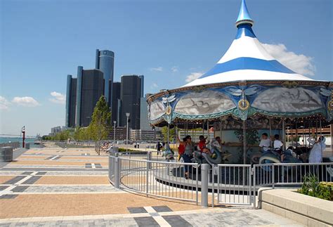 Detroit Riverwalk - Detroit