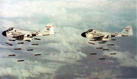 Us Navy A6 Intruders Vietnam | MilitaryImages.Net