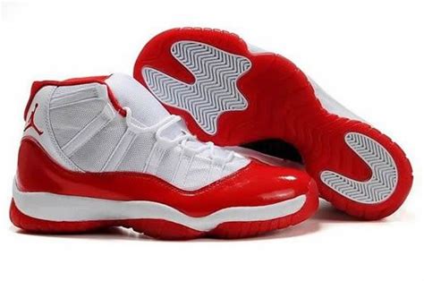 Air Jordan 11 bianco scarpe rosse, S.Kr 611.Risparmi: 50% sconto http://www.nikeairjordan.it/air ...