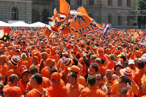 King's Day in Amsterdam - Amsterdam Canal Cruises