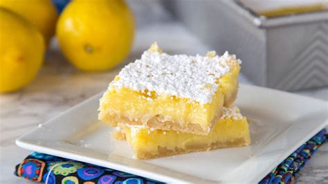 5-Ingredient Lemon Bars Recipe - Pillsbury.com