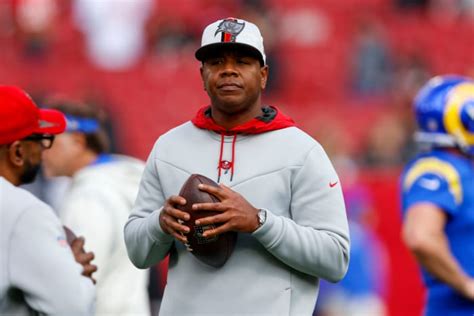 Byron Leftwich Wants NFL Job But Is Being 'Ignored' - The Spun