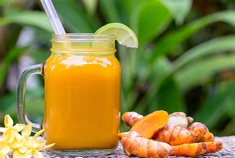 DIY Turmeric Juice and its Benefits | Top 10 Home Remedies