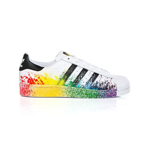 adidas Superstar Rainbow Shoesadidas Superstar Rainbow Shoes - OFour