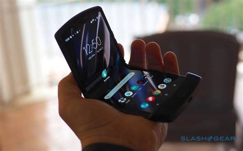 Motorola Razr 5G Might Have Some Notable Upgrades After All - SlashGear