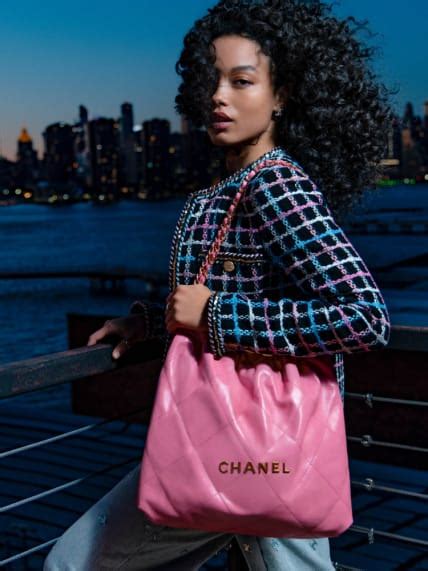 The CHANEL 22 bag - CHANEL