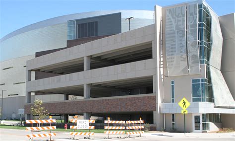 Pinnacle Bank Arena Parking Garage – Concrete Industries