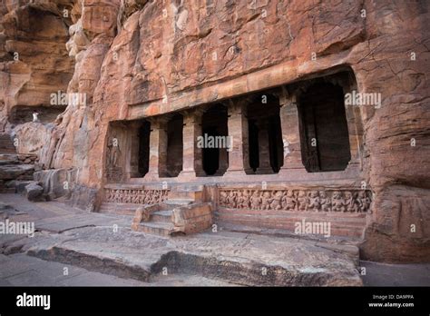 Rock cut architecture india hi-res stock photography and images - Alamy