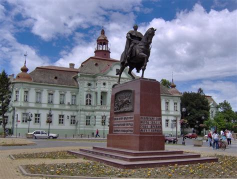 File:Zrenjanin City Hall.jpg - Wikimedia Commons