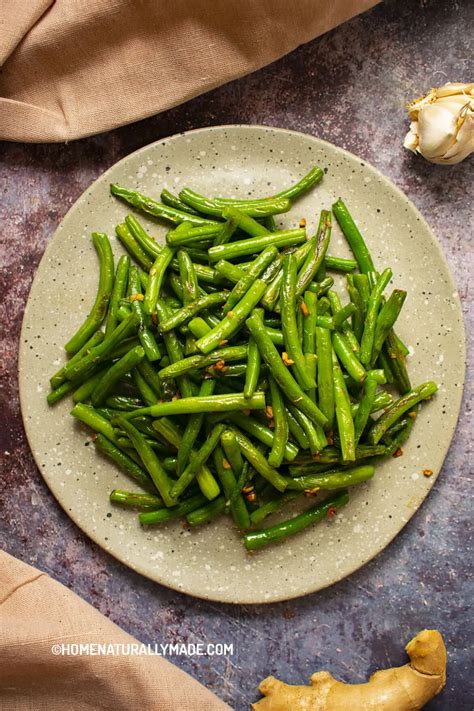 Pan Fried Green Beans {Easy Tasty 干煸豆角} - HomeNaturallyMade