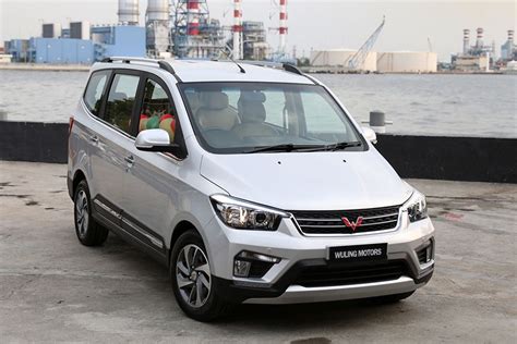 Wuling Confero 2021 Images - Check Interior & Exterior Photos | Oto