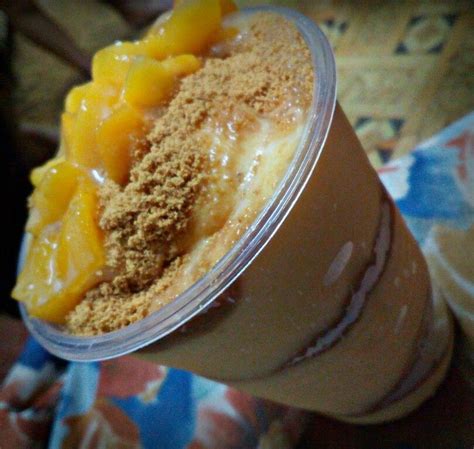 Graham Shake with mango topping 😋🍧😀 | Mango graham, Dessert recipes, Food and drink