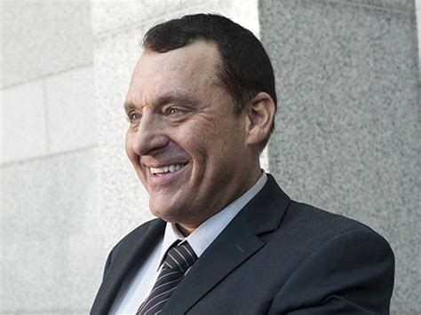 Tom Sizemore is still in a coma following brain aneurysm | 15 Minut...