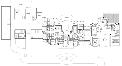 (1377×751) | Mansion floor plan, Luxury floor plans, House plans mansion