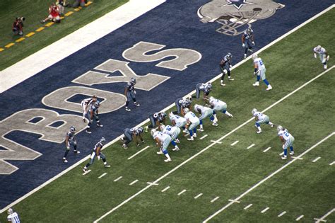 File:Dallas Cowboys in the red-zone.jpg - Wikimedia Commons