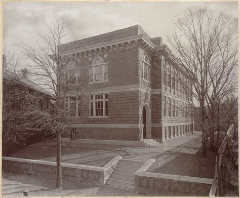 25 Rare Photos Show the Boston Public Schools in the Late 19th Century ...