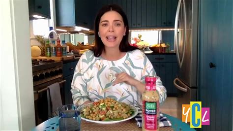 Celebrity Chef Katie Lee shares a yummy salad recipe that's perfect for summer - YouTube