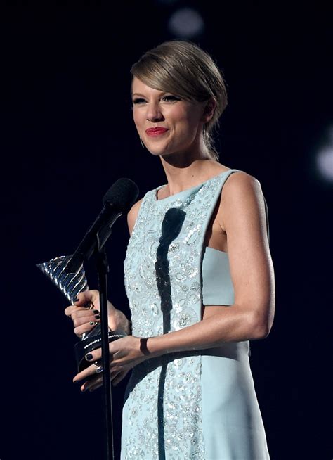 TAYLOR SWIFT at Academy of Country Music Awards 2015 in Arlington ...