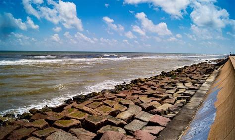 Discover The Beaches of Galveston, Texas - The Getaway