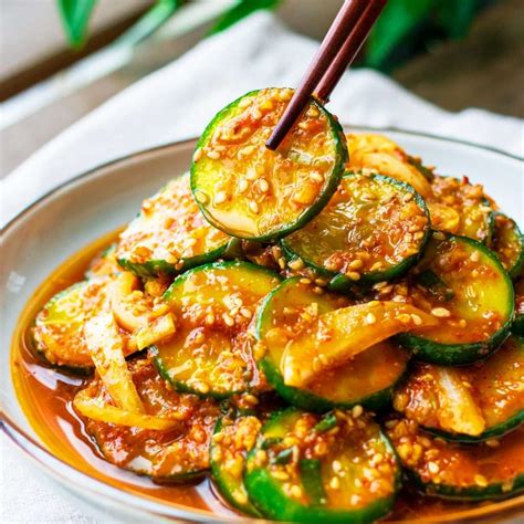 Easy Korean Cucumber Salad (Oi Muchim) | Cookerru