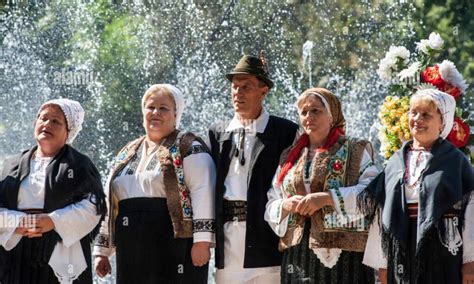 Moldavians: Embracing Cultural Riches and Resilient Spirits – Amelita Baltar