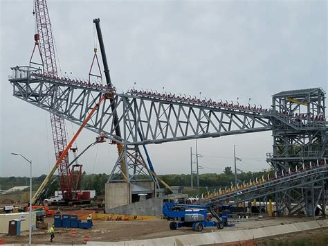 Cantilever Truss - Mid-City Steel of La Crosse, WI