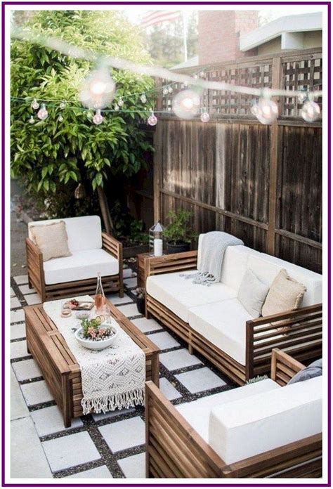 20+ Small Deck Furniture Layout Ideas - DECOOMO