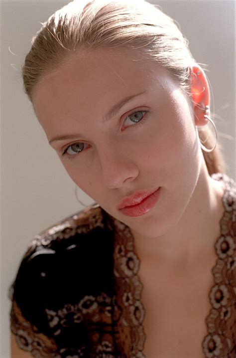 Young Celebrity Photo Gallery: Young Scarlett Johansson Photos