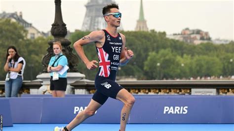 Britain's Alex Yee wins Paris 2024 Olympic triathlon test event - BBC Sport