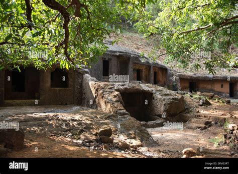 Panhalekaji caves hi-res stock photography and images - Alamy