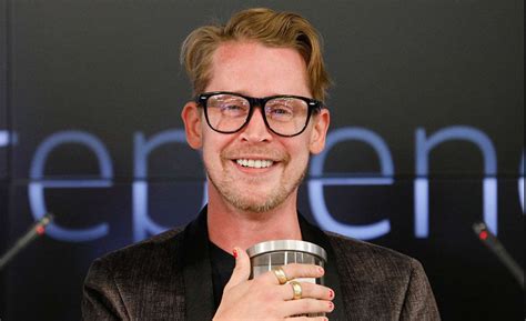 Macaulay Culkin Net Worth in 2023 (Updated) | AQwebs.com