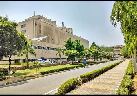 B.Tech Production and Industrial Engineering at IIT Delhi: Fees, Admission, Seats, Reviews