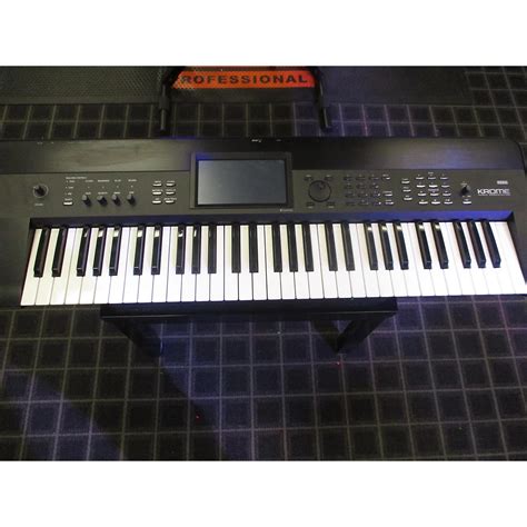 Used Korg Krome 61 Key Keyboard Workstation | Guitar Center